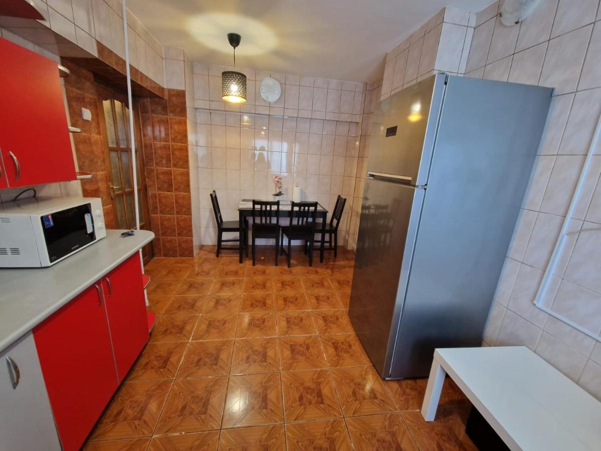 Apartment Piata Muncii With A View 布加勒斯特 外观 照片